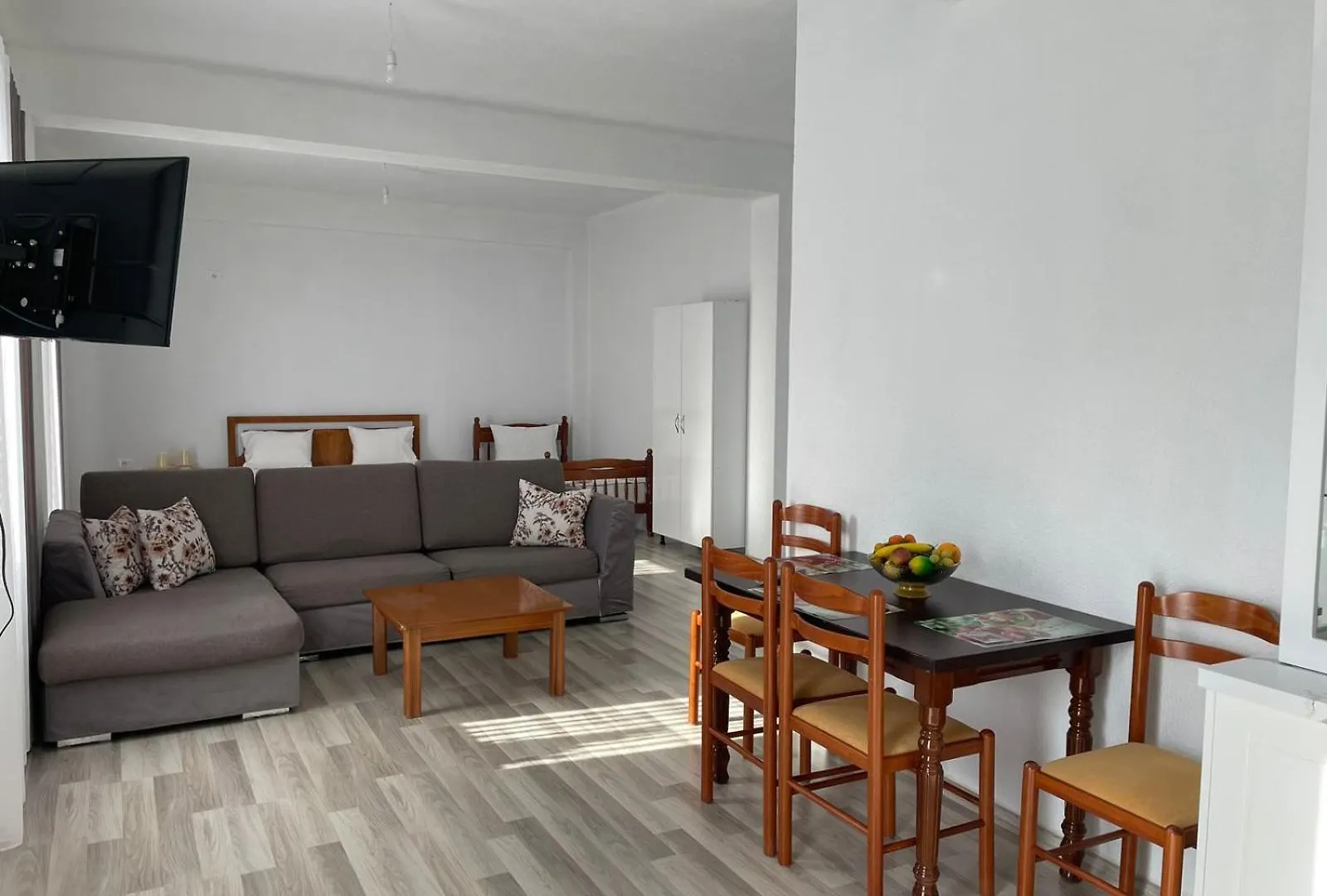 Villa71 Pogradec 0*,  Albania