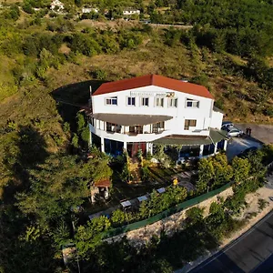 Hotel Joni Restaurant, Bucimas